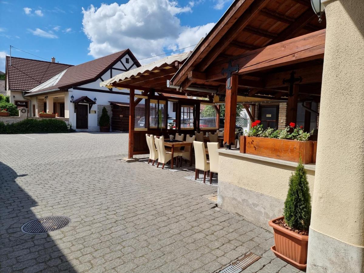 Nádasdi Ház Szekszárd Exterior foto
