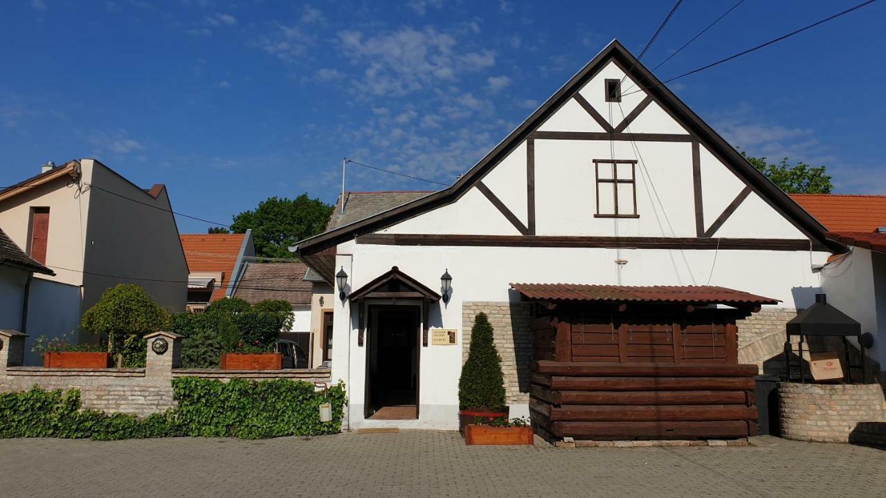 Nádasdi Ház Szekszárd Exterior foto